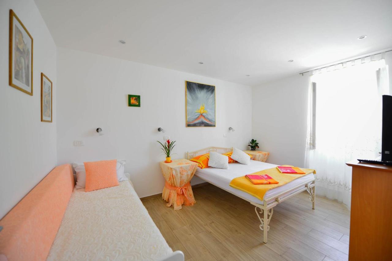 Apartments Bulovic In The Very Center Of Split Eksteriør bilde